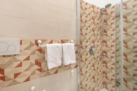 Iflat Lovely And Bright 2 Bed Flat Near Termini Rome Exterior photo